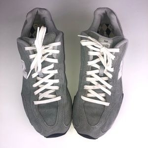 New Balance grey and white running shoes 8 1/2